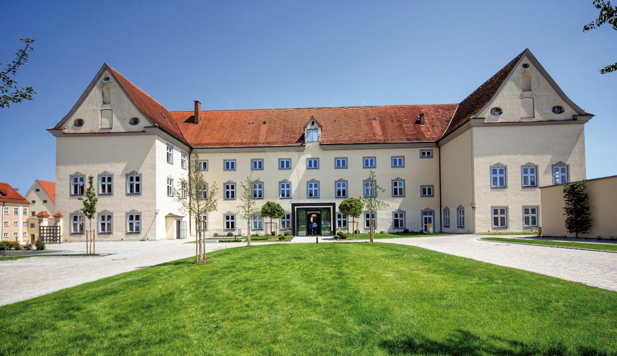 Hotel Kloster Holzen Allmannshofen Exterior photo
