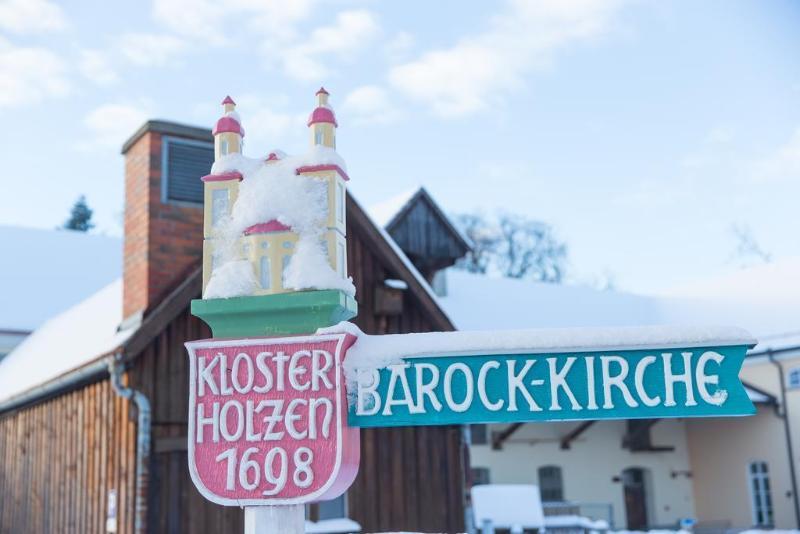 Hotel Kloster Holzen Allmannshofen Exterior photo