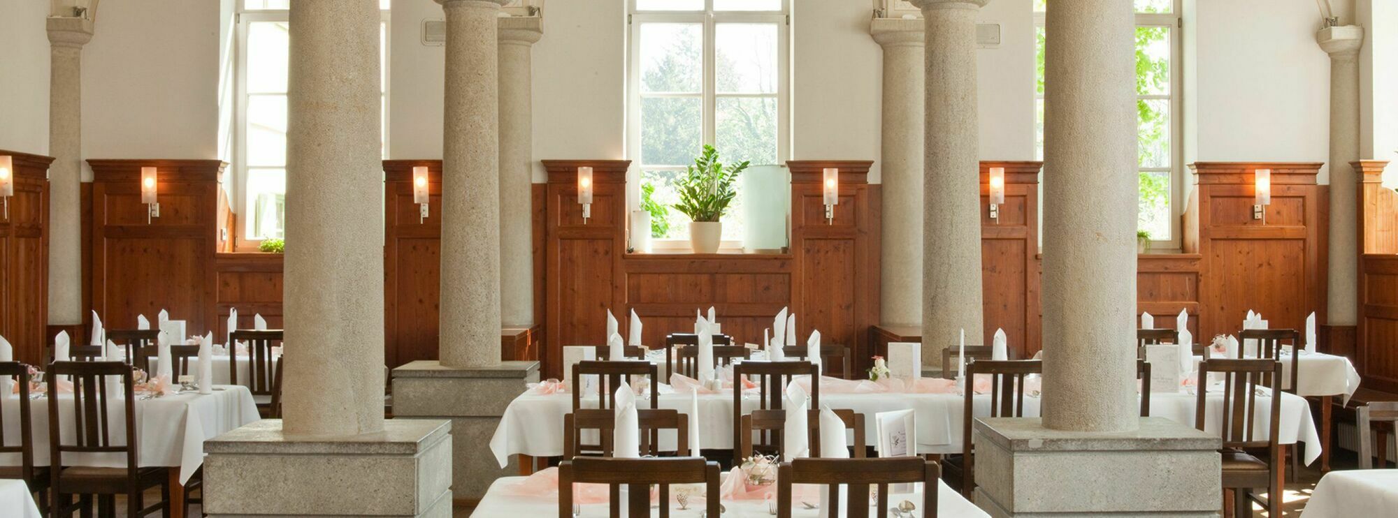 Hotel Kloster Holzen Allmannshofen Exterior photo
